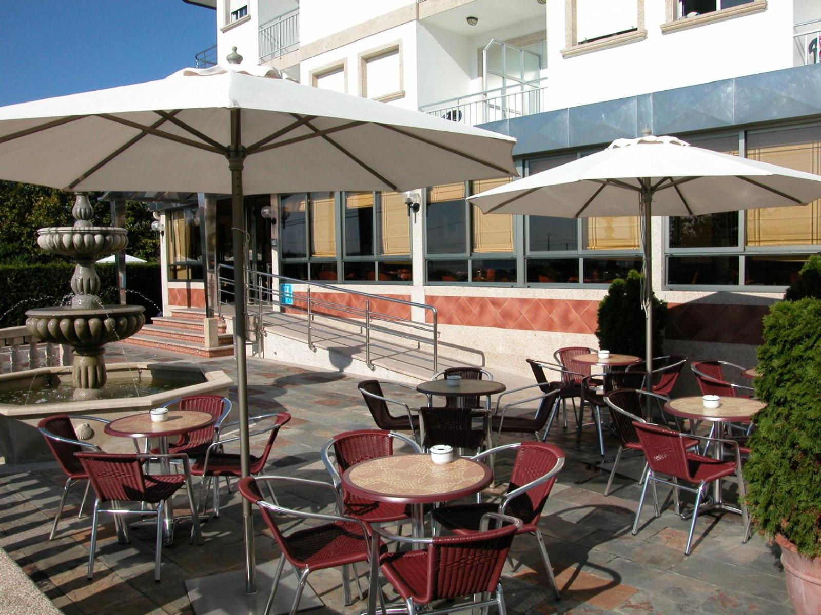 Hotel Pineiro 2 Estrellas Superior Playa de la Lanzada エクステリア 写真
