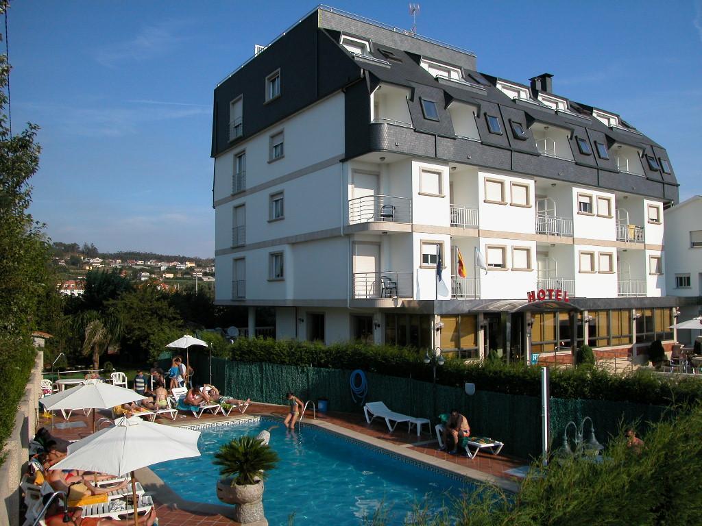 Hotel Pineiro 2 Estrellas Superior Playa de la Lanzada エクステリア 写真