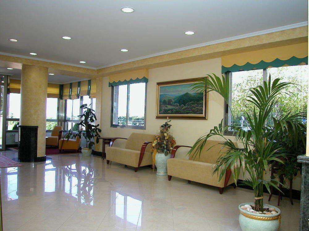 Hotel Pineiro 2 Estrellas Superior Playa de la Lanzada エクステリア 写真