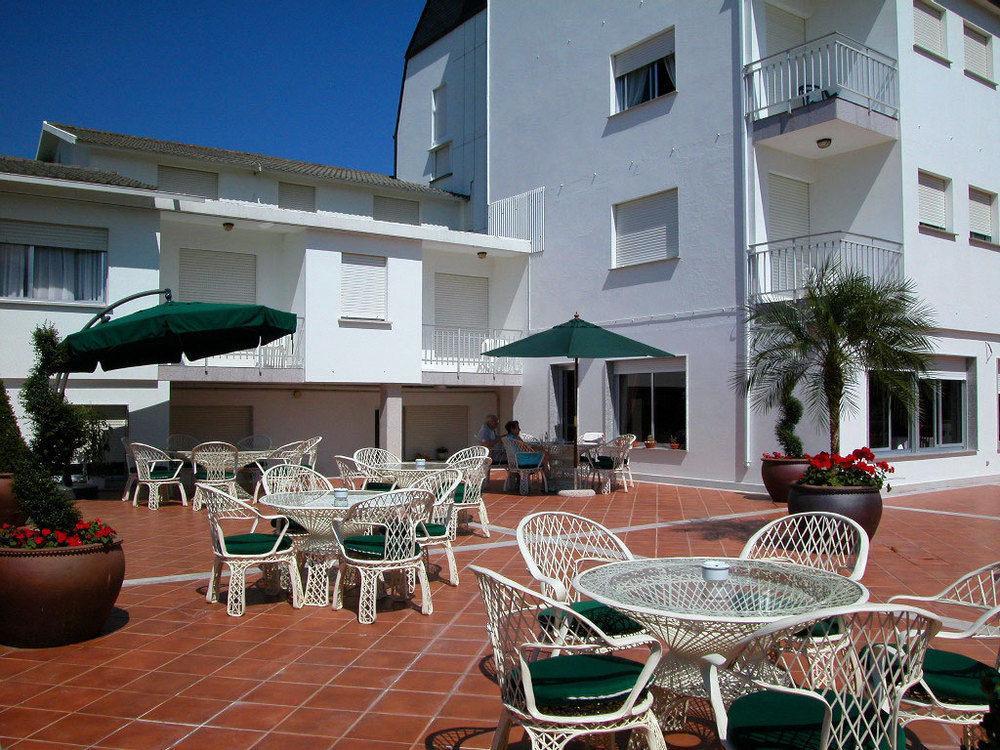 Hotel Pineiro 2 Estrellas Superior Playa de la Lanzada エクステリア 写真